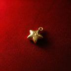Super Mario-style invincibility star, cute 3D gold star pendant, Y2K cartoon style
