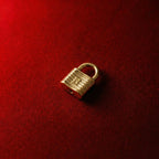 Vintage style nugget gold heart necklace pendant Chunky jewelry