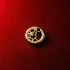 18K gold-plated horizontal pendant, adorned with sparkling zirconia accents