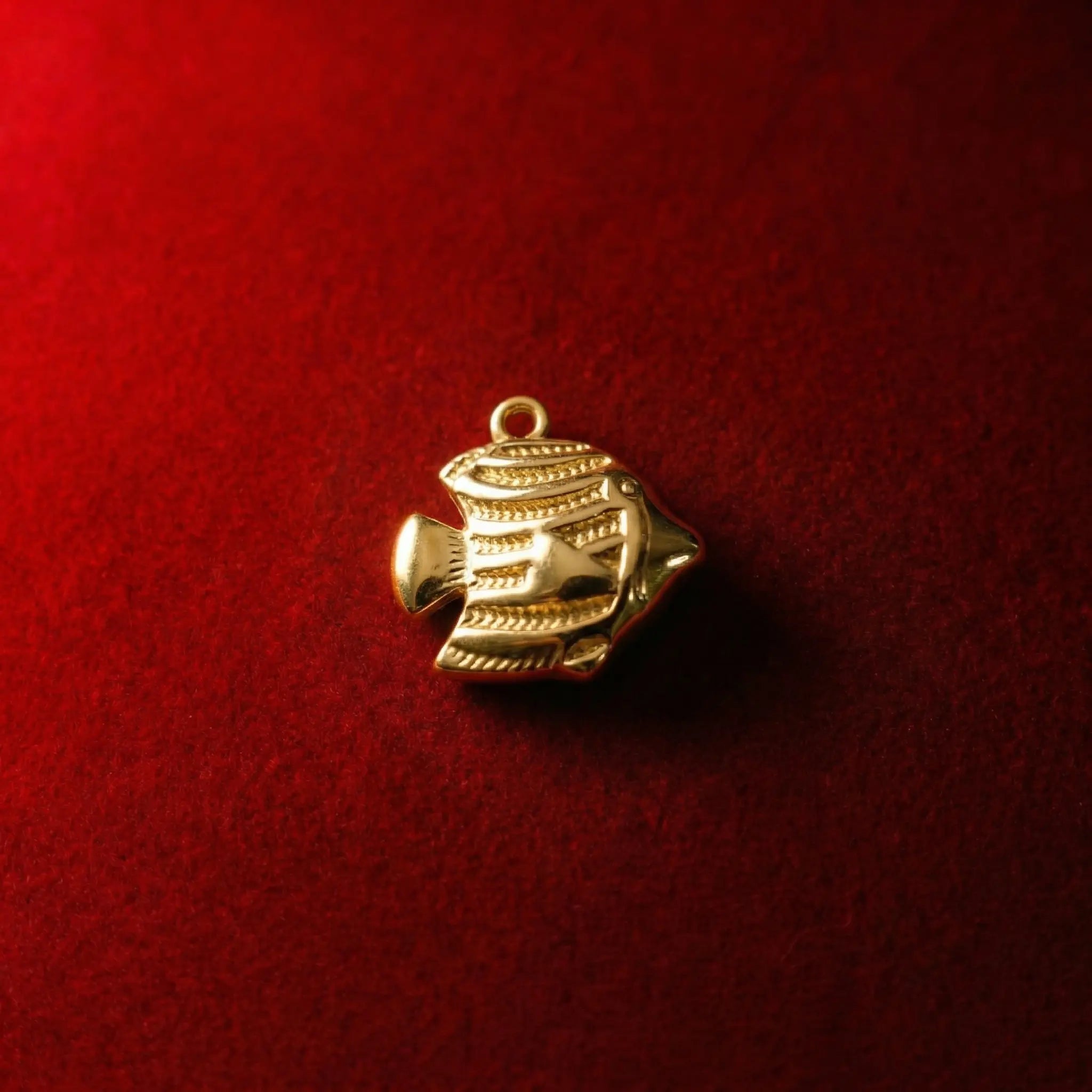 Summer beach jewelry Gold marine fish necklace pendant