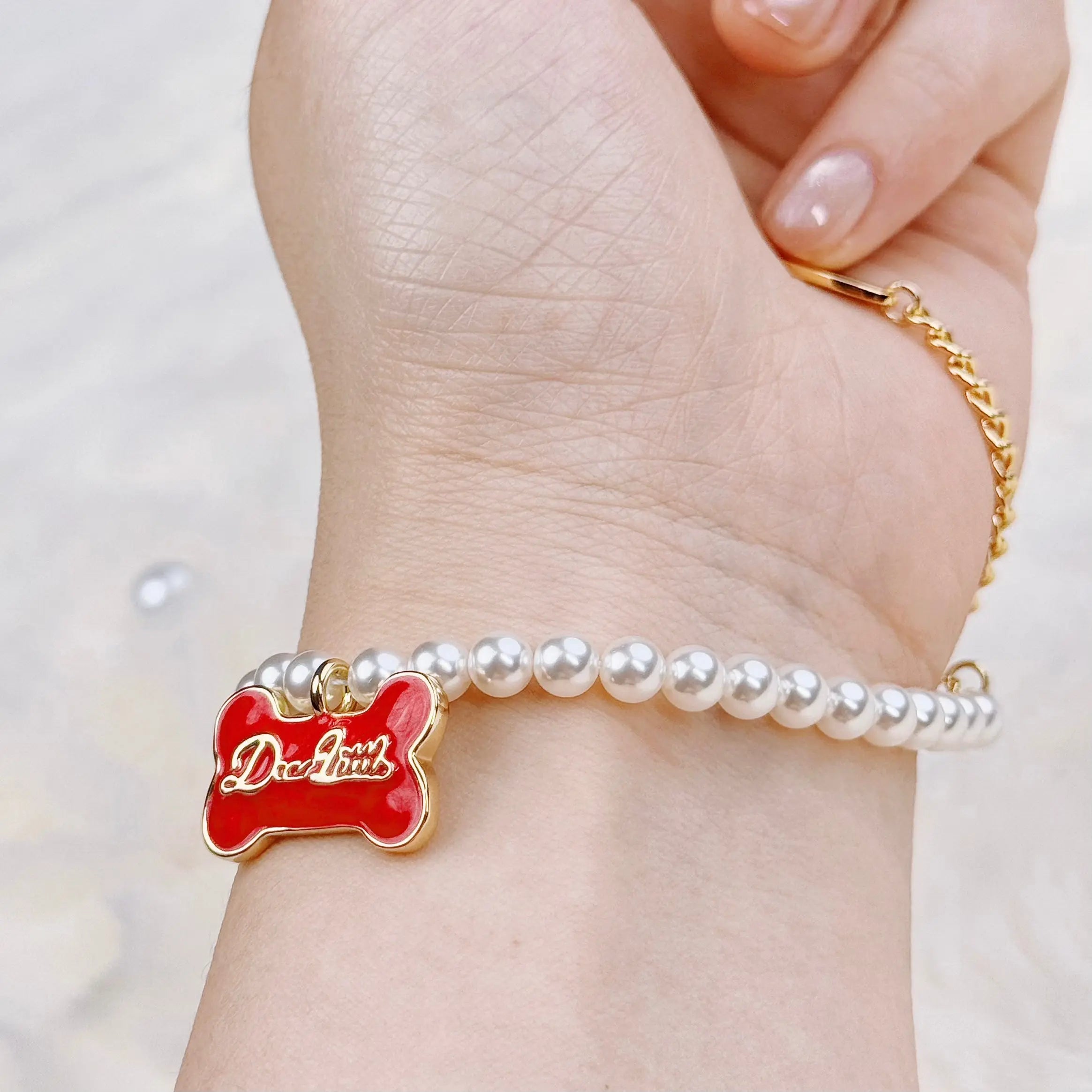 The Gilded Bone Rococo Pearl Bracelet(Red Enamel Bone)  Selviora