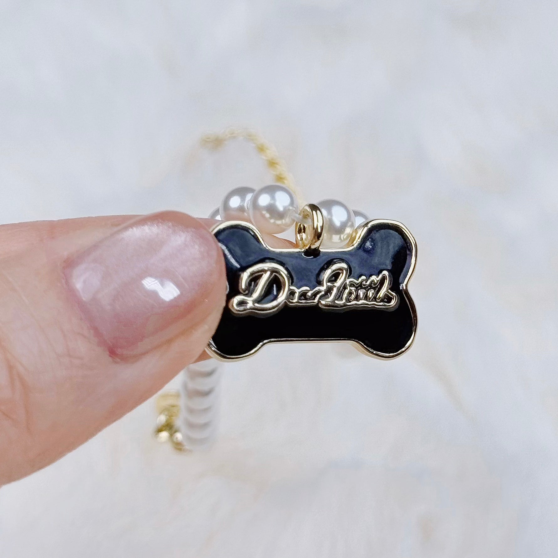 The Gilded Bone Rococo Pearl Bracelet(Black Enamel Bone)  Selviora