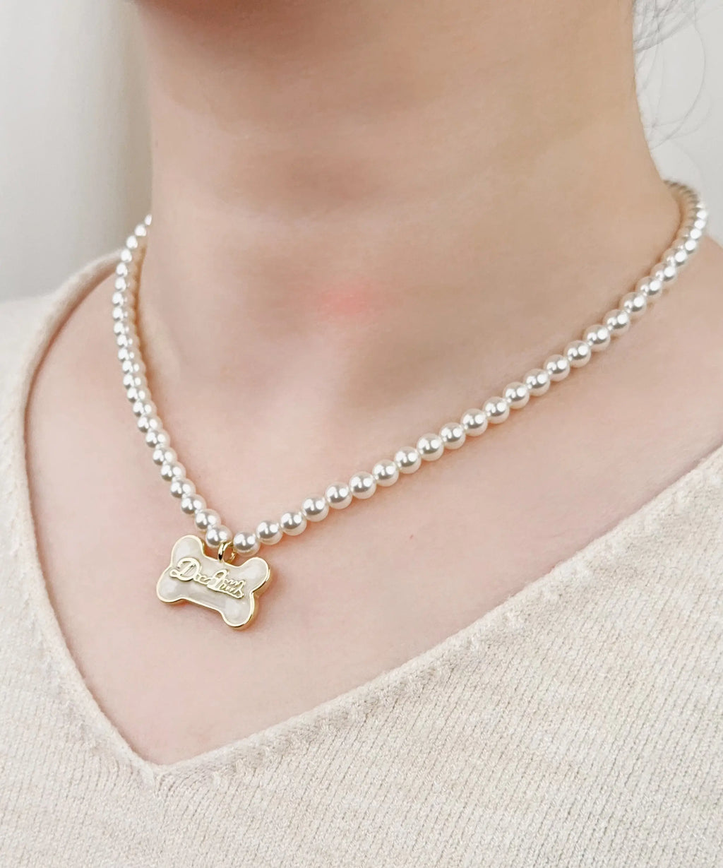 The Signature Freshwater Pearl Choker with Gold Enamel Charm(Beige Bone Pendant)  Selviora